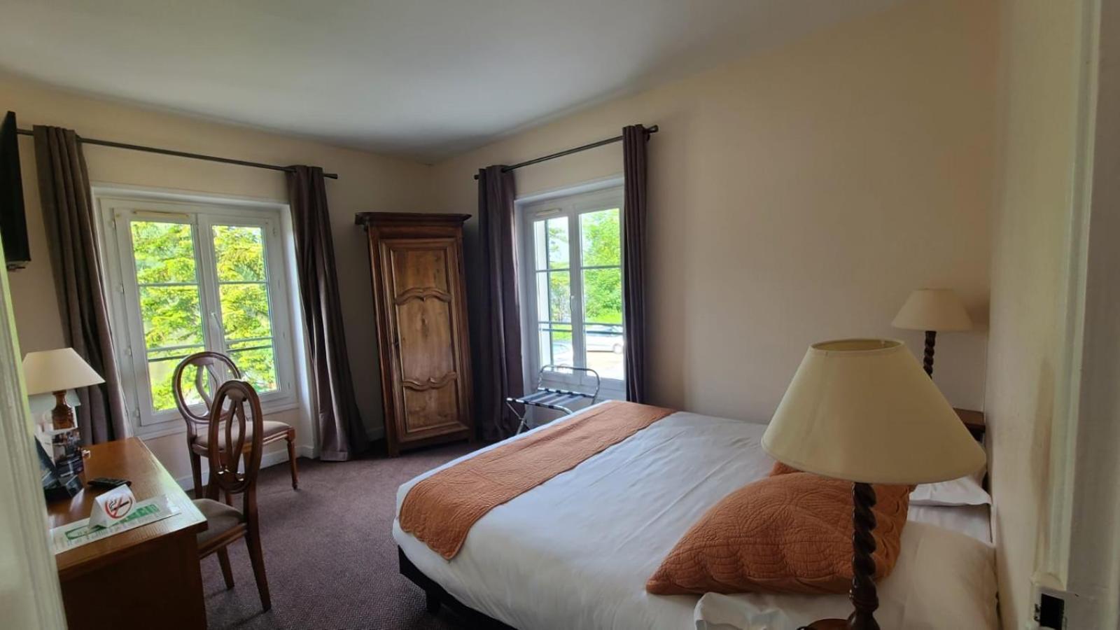 Hostellerie De Pavillon Saint-Hubert Gouvieux Exteriér fotografie