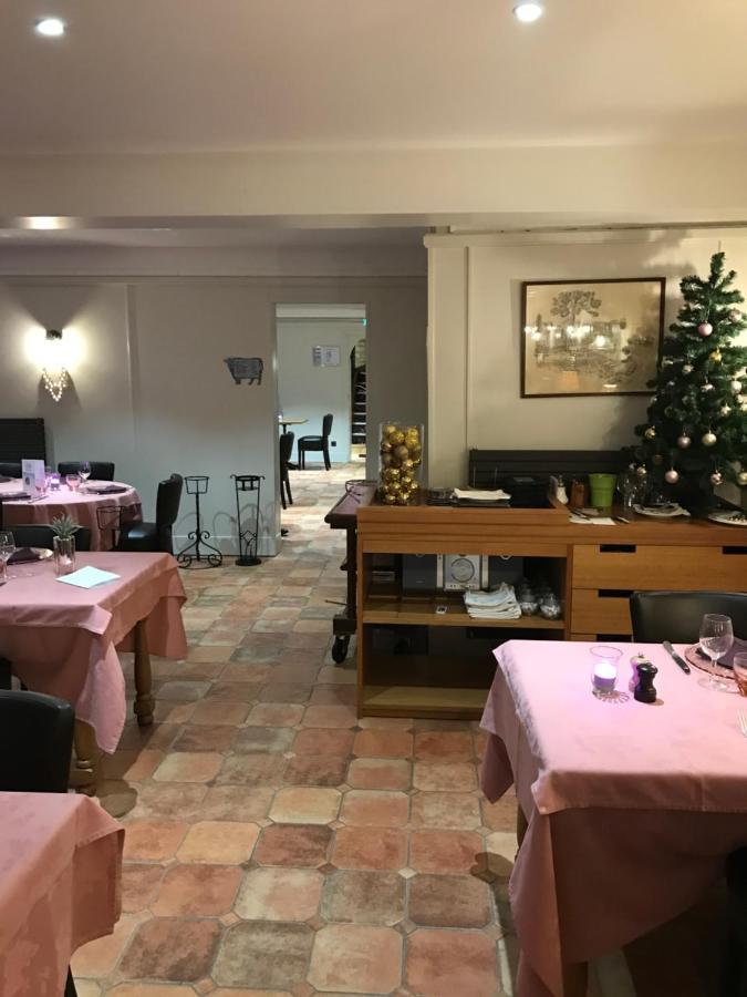 Hostellerie De Pavillon Saint-Hubert Gouvieux Exteriér fotografie